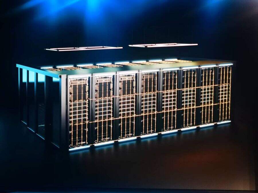AMD Advancing AI 2025峰会成功召开:重磅发布新一代高性能GPU产品,ROCm 7带来前所未有的创新升级插图5 《AMD Advancing AI 2025峰会成功召开:重磅发布新一代高性能GPU产品,ROCm 7带来前所未有的创新升级》