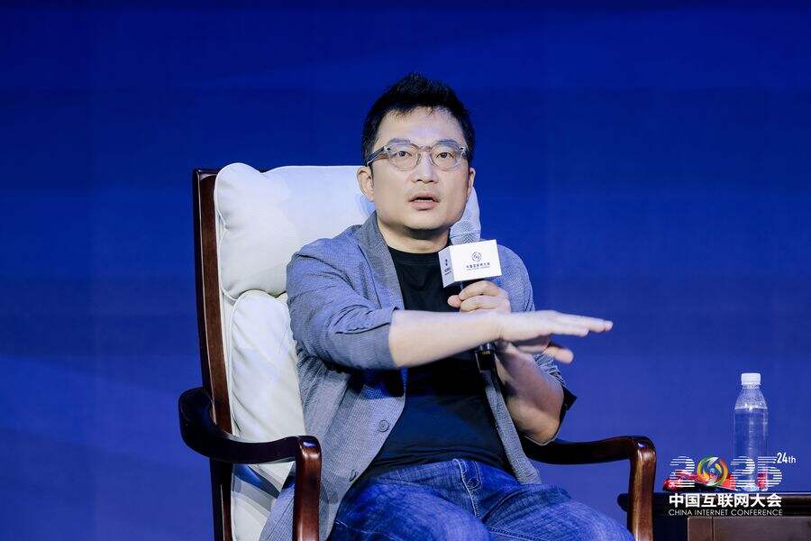 零一万物马杰:以大模型赋能互联网,夯实行业应用插图 《零一万物马杰:以大模型赋能互联网,夯实行业应用》
