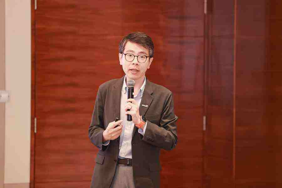《倾力构筑AI生态，思科打造大模型时代的生力军》