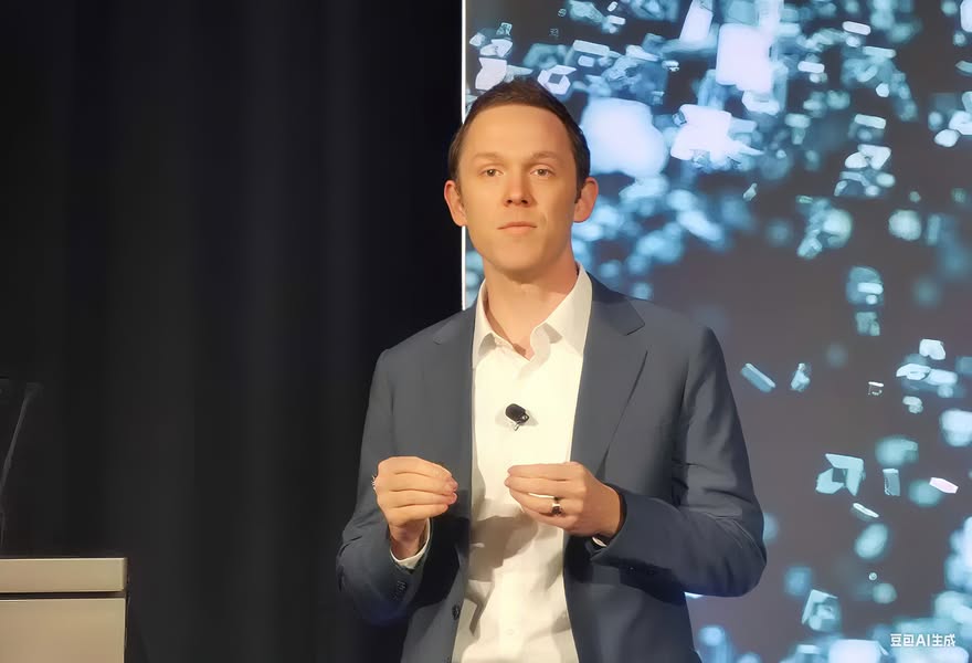 《AI PC的未来：AMD如何以技术革新重塑企业计算 》