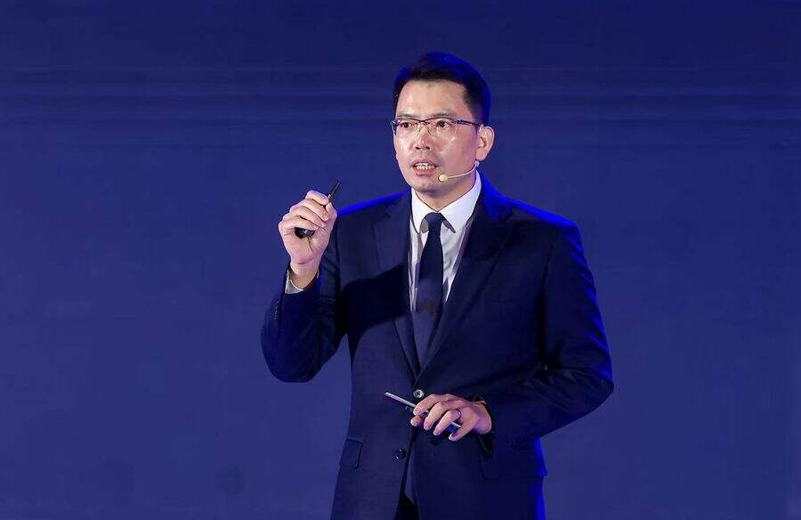 《东软数据价值化：驱动城市智能与产业跃迁的新引擎》