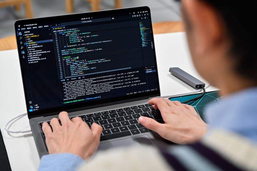 北京首个AI教育实训基地!摩尔线程联合北京市十一学校赋能创新人才培养插图5 《北京首个AI教育实训基地!摩尔线程联合北京市十一学校赋能创新人才培养》