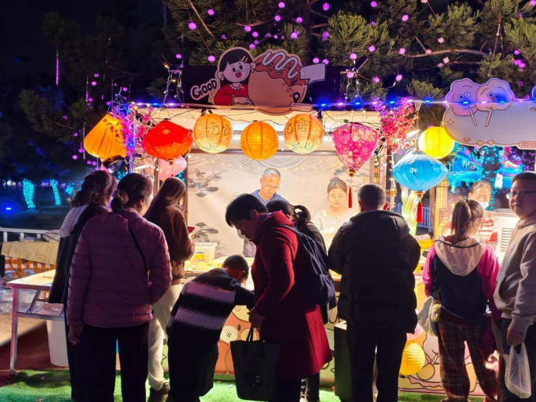 春假亲子出游目的地TOP10发布:厦门园博苑花灯乐园入选全国热门亲子打卡地插图13 《春假亲子出游目的地TOP10发布:厦门园博苑花灯乐园入选全国热门亲子打卡地》