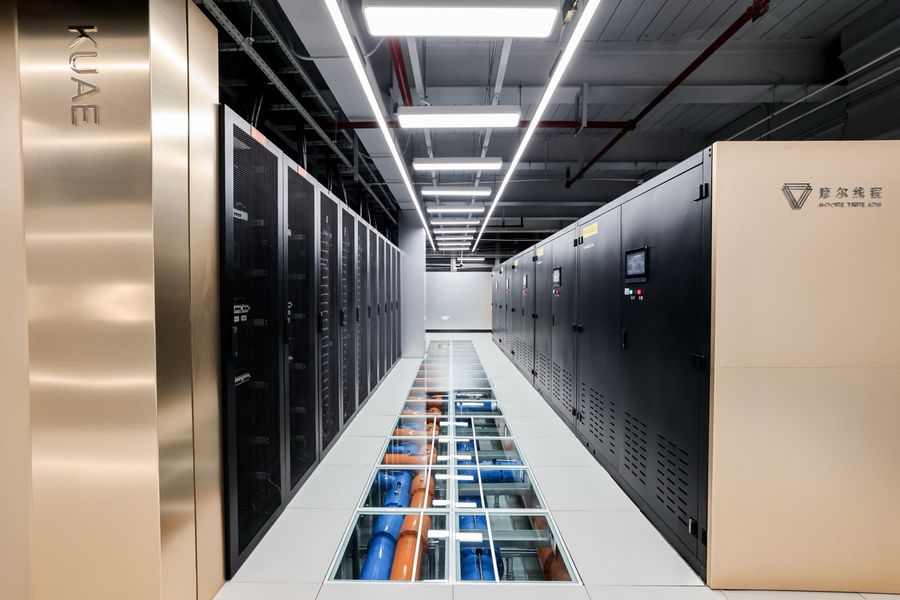 《摩尔线程业绩创新高，万卡级大规模智算集群落地》