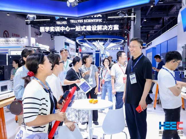 《第64届高等教育博览会在南昌开幕！》