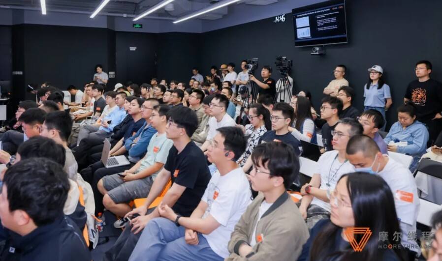 《SGLang × MUSA Meetup圆满落幕，国产GPU开源生态进入“原生支持”时代》