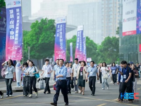《第64届高等教育博览会在南昌成功举办，明年5月，相约天津！》