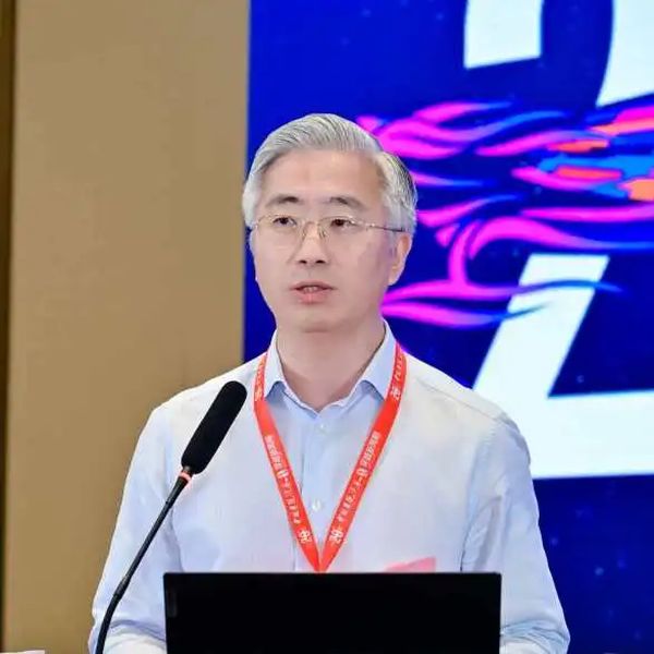《Al+数据|东软携望海与行业大咖共话医院数智化破局之道》
