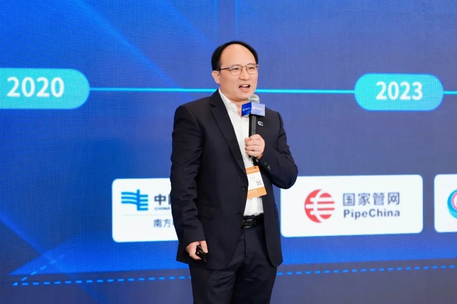 《步入关键行业深水区，中国电子云亮出“专属AI云”底牌》