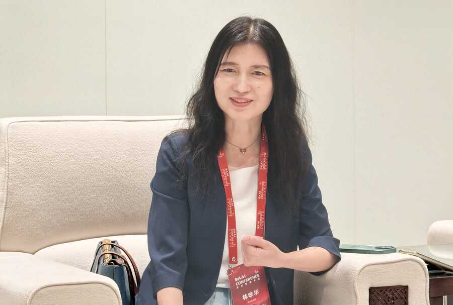 《以赛促研：FlagOS全球挑战赛赋能AI算力生态》