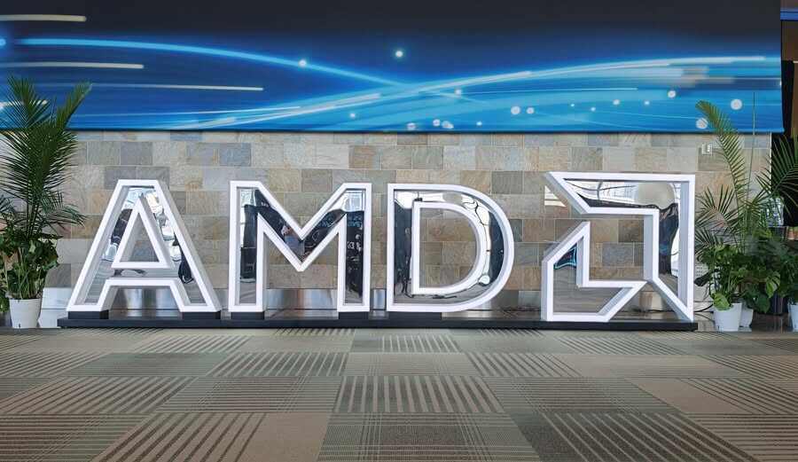AMD 发布Helios机架级解决方案:以AMD最先进的人工智能加速器为核心插图 《AMD 发布Helios机架级解决方案:以AMD最先进的人工智能加速器为核心》