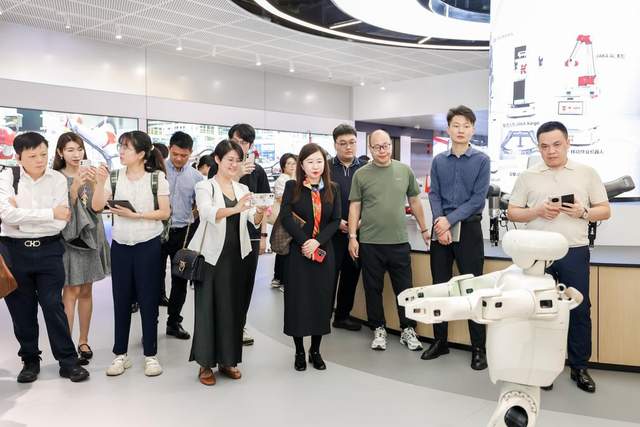 搭建沪琼协作桥梁 共享自贸港发展机遇 ——海南在沪举办高新技术产业对接交流活动插图 《搭建沪琼协作桥梁 共享自贸港发展机遇 ——海南在沪举办高新技术产业对接交流活动》