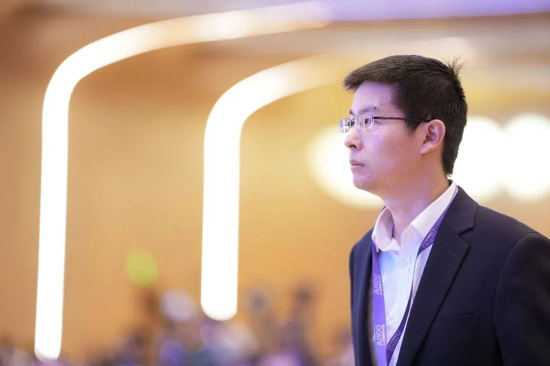 《宇树上市后的首份财报：净利润涨了270%，王兴兴开始加码AI》
